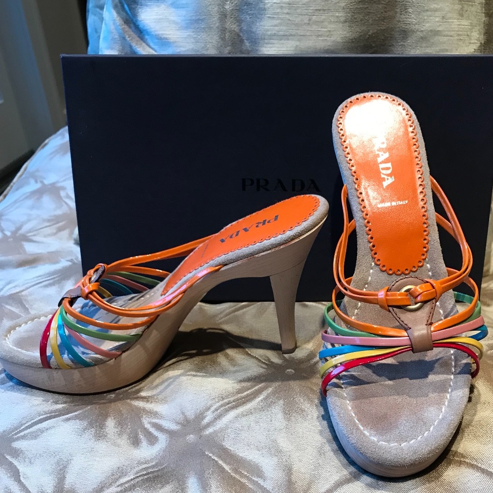 2️⃣✖️♓️🅿️ 🌈Prada Rainbow Mule Sandals🌈 - Picture 2 of 8